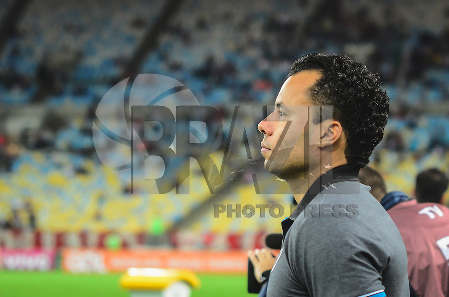 RIO DE JANEIRO, RJ, 12.07.2017 – FLUMINENSE-BOTAFOGO – Treinador Jair Ventura do Botafogo, durante confronto pela décima terceira rodada do primeiro turno, válido pelo campeonato brasileiro 2017, no estádio do Maracanã, zona norte da cidade do Rio de Janeiro, na noite desta quarta-feira (12). (Foto: Jayson Braga / Brazil Photo Press )