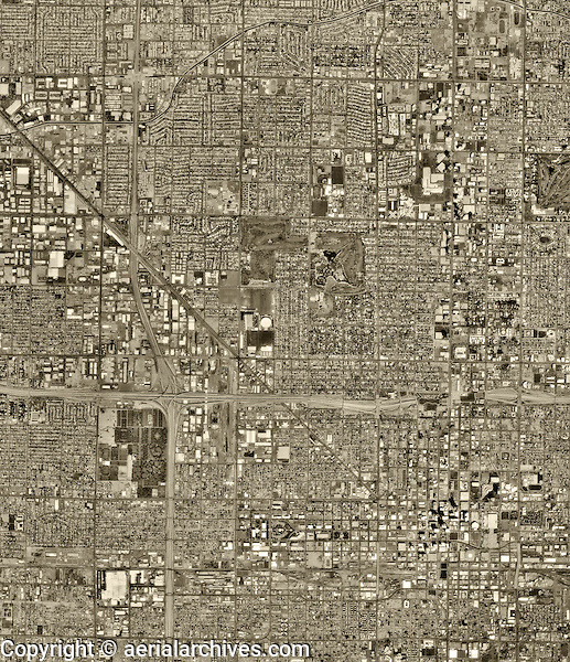 historical aerial photograph of Phoenix, Arizona, 1992