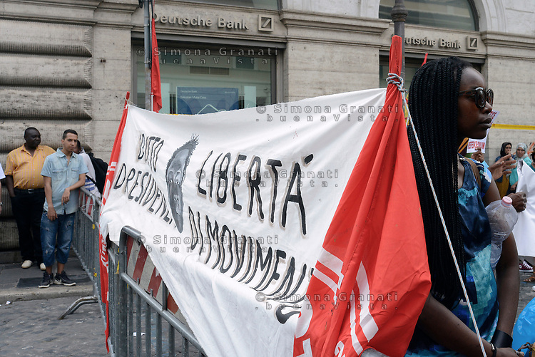 Roma, 20 Giugno 2018<br />
In occasione della giornata mondiale del Rifugiato associazioni antirazziste protestano a Roma davanti la Prefettura per chiedere diritti e accoglienza per i Rifugiati e per tutti i cittadini