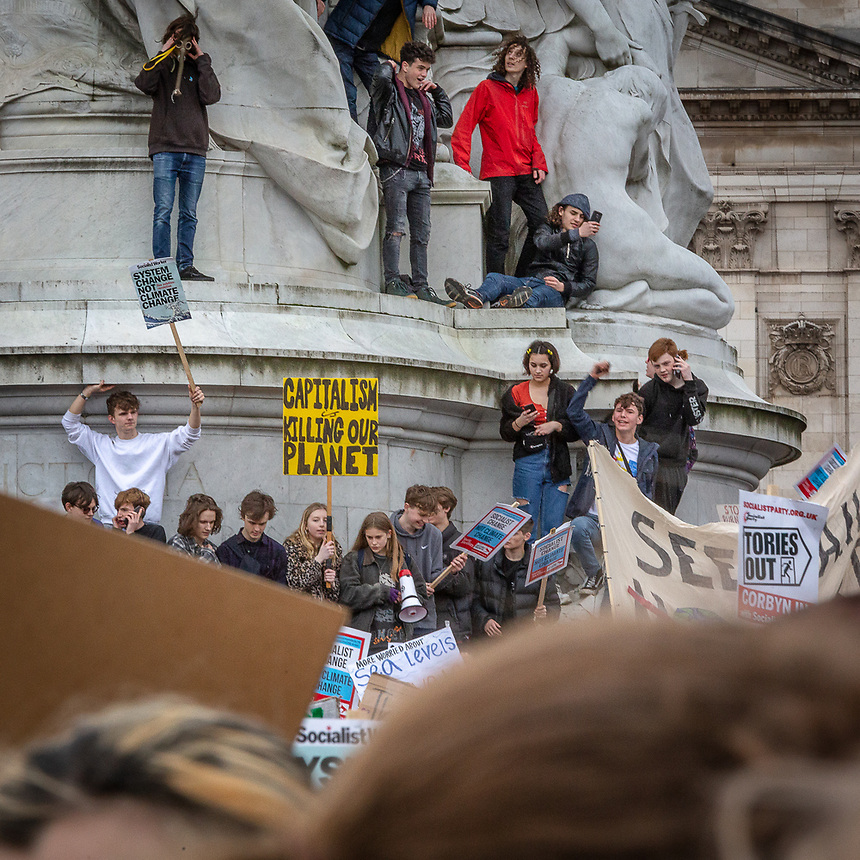 YouthStrike4Climate: la grande manifestazione mondiale contro il cambiamento climatico a Londra<br />
<br />
YouthStrike4Climate: thousands of students marching across London<br />
<br />
#YouthStrike4Climate #climatestrike<br />
<br />
#6d, #photooftheday #picoftheday #bestoftheday #instadaily #instagood #follow #followme #nofilter #everydayuk #canon #buenavistaphoto #photojournalism #flaviogilardoni <br />
<br />
#london #uk #greaterlondon #londoncity #centrallondon #cityoflondon #londonuk <br />
<br />
#photo #photography #photooftheday #photos #photographer #photograph #photoofday #streetphoto #photonews #amazingphoto #dailyphoto #goodphoto #myphoto #photoftheday #photogalleries #photojournalist #photolibrary #photoreportage #pressphoto #todaysphoto #urbanphoto