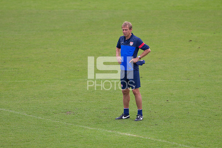 Panama City, Panama - Monday, October 14, 2013: The US Men's National team training session at Estadio Rommel Fernandez.
