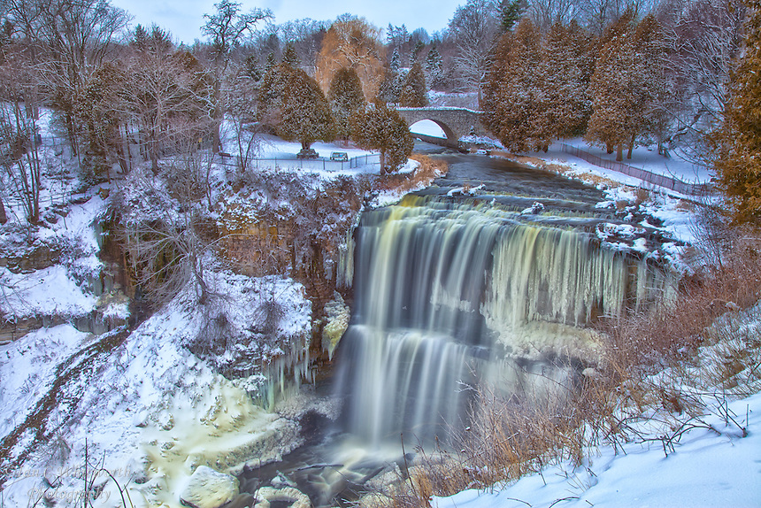An overall view of Spencer Creek spilling over Webster's Falls in Hamilton, Ontario.