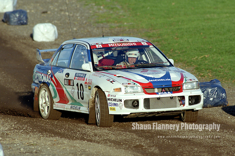 Pix: Shaun Flannery/shaunflanneryphotography.com...COPYRIGHT PICTURE>>SHAUN FLANNERY>01302-570814>>07778315553>>..1995 Network Q RAC Rally..19th November - 22nd November 1995..Kenneth Eriksson and Staffan Parmander..Mitsubishi Lancer Evo III Mitsubishi Ralliart