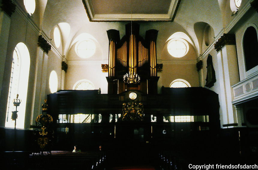 Sir Christopher Wren: St. Margaret Pattens, Eastcheap 1684-89. Interior of nave. Photo '90.
