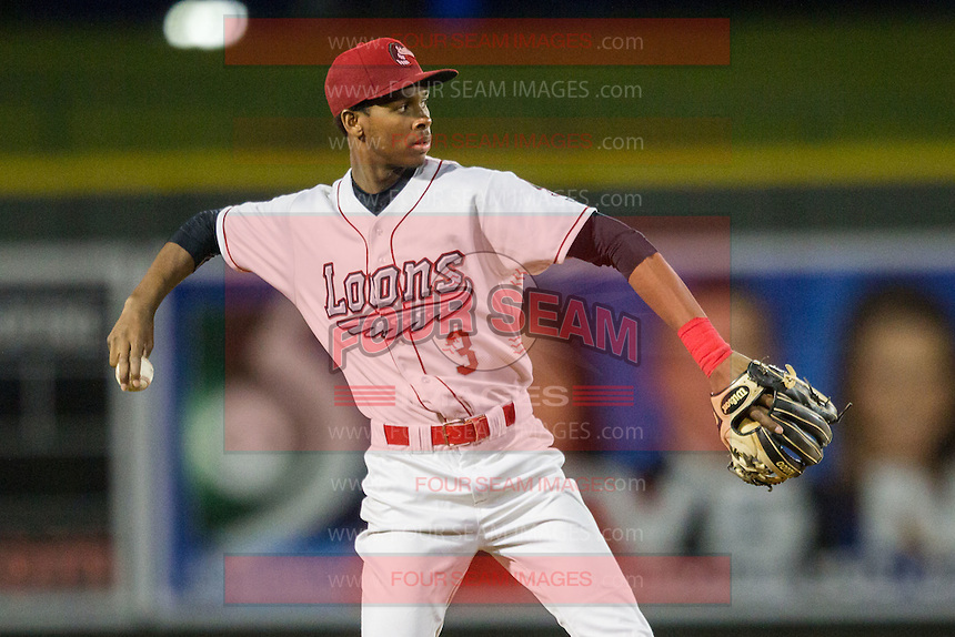 Great Lakes Loons shortstop Brendon Davis (3) on defense against the South Bend Cubs on May 18, 2016 at Dow Diamond in Midland, Michigan. Great Lakes defeated South Bend 5-4. (Andrew Woolley/Four Seam Images)