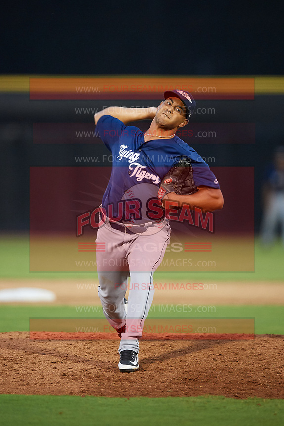 Lakeland Flying Tigers relief pitcher Wladimir Pinto (40) delivers a pitch during a game against the Dunedin Blue Jays on July 31, 2018 at Dunedin Stadium in Dunedin, Florida. Dunedin defeated Lakeland 8-0. (Mike Janes/Four Seam Images)