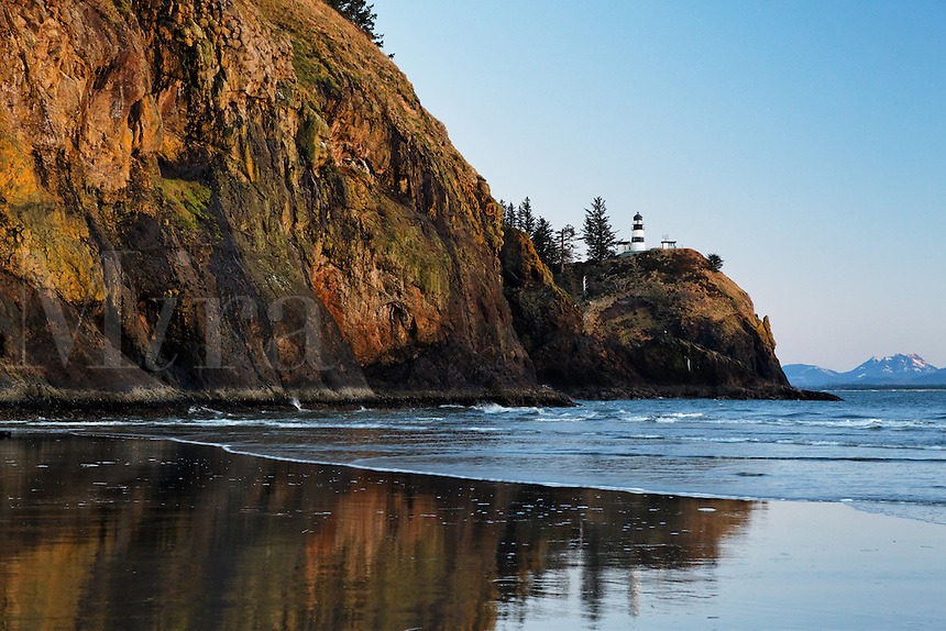 Cape Disappointment Lighthouse, Cape Disappointment State Park, Washington, USA
