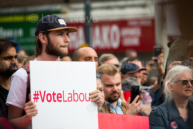 Watford, 07/06/2017. Documenting the last day of Jeremy Corbyn and the Labour Party electoral Campaign on the eve of the General Election 2017: Watford.