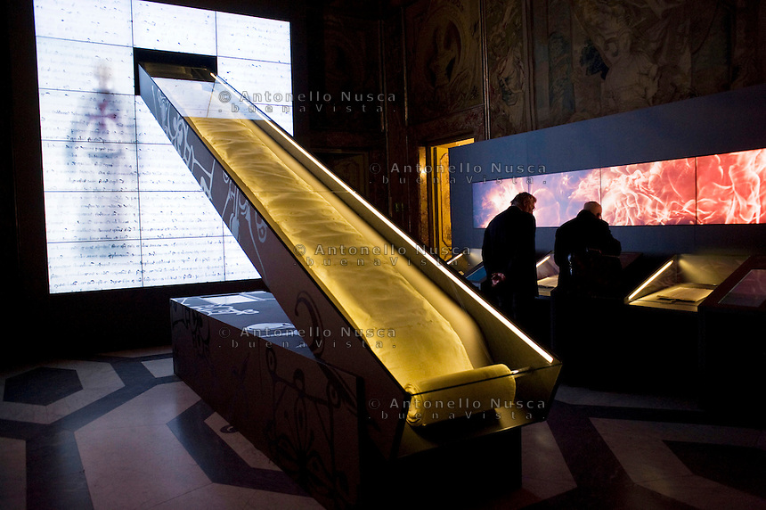 La mostra sui segreti del Vaticano apre nei Musei Capitolini. Un evento storico senza precedenti con 100 documenti originali provenienti dall'archivio Segreto Vaticano..Il processo ai Templari di Francia. 231 deposizioni in 60 metri di pergamena..“Lux in Arcana – The Vatican Secret Archives Reveals Itself” exhibition, opens in the splendid halls of Rome’s Capitoline Museums. An unprecedent cultural and media event: 100 original documents, preserved for 400 years in the papal archives, have crossed the boundaries of Vatican City for the first time ever, in order to be put on display at the Capitoline Museums in Rome. Trial of the Templars of France: 231 depositions on 60 metres of pachment.