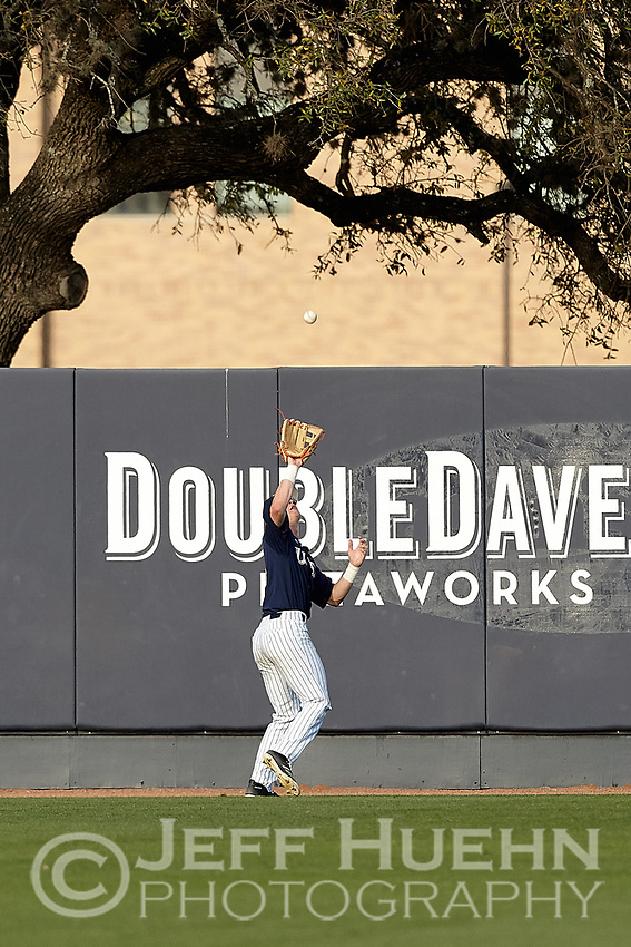 SAN ANTONIO, TX - MARCH 10, 2018: The University of Texas at San Antonio Roadrunners split a double header with the Columbia University Lions at Roadrunner Field losing Game One 11-7 and coming back in the bottom of the ninth to win Game Two 3-2. (Photo by Jeff Huehn)