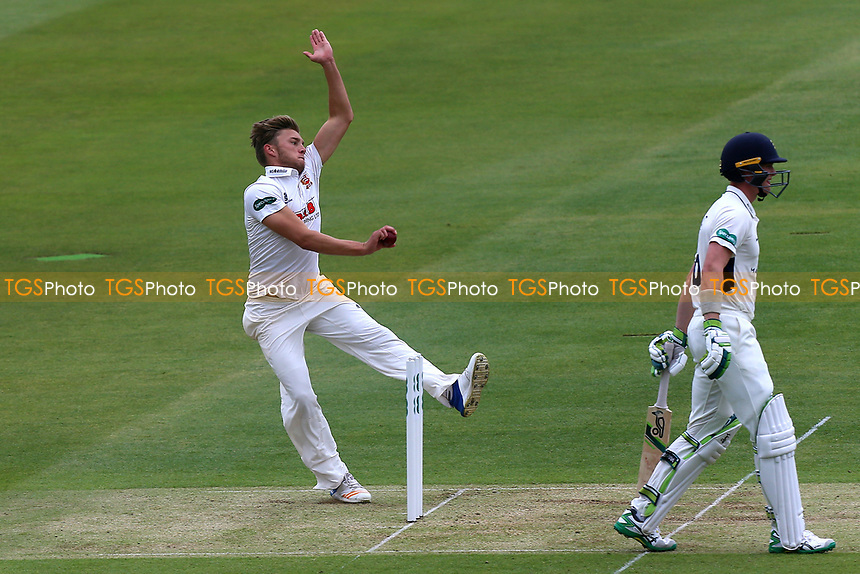 Aaron Beard in bowling action for Essex during Middlesex CCC vs Essex CCC, Specsavers County Championship Division 1 Cricket at Lord's Cricket Ground on 21st April 2017
