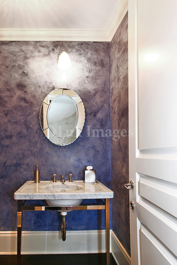 neoclassical luxury bathroom