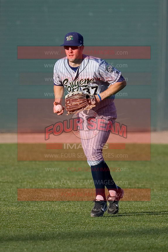 July 16, 2008: The Eugene Emeralds' Sawyer Carroll playing rightfield during a Northwest League game against the Everett AquaSox at Everett Memorial Stadium in Everett, Washington.