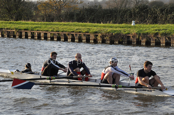 506 COX Oxford. Wycliffe Small Boats Head 2011. Saturday 3 December 2011. c. 2500m on the Gloucester Berkeley Canal