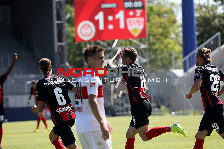 nph00250: 17.05.2020, Brita-Arena, Wiesbaden, GER, 2.FBL, Wehen-Wiesbaden vs VfB Stuttgart 17.05.2020 , <br />
Nur für journalistische Zwecke!<br />
<br />
Gemäß den Vorgaben der DFL Deutsche Fußball Liga ist es untersagt, in dem Stadion und/oder vom Spiel angefertigte Fotoaufnahmen in Form von Sequenzbildern und/oder videoähnlichen Fotostrecken zu verwerten bzw. verwerten zu lassen. <br />
<br />
Only for editorial use! <br />
<br />
DFL regulations prohibit any use of photographs as image sequences and/or quasi-video..<br />
im Bild<br />
Philipp Tietz (SV Wehen Wiesbaden) jubelt über sein Tor zum 2:1 <br />
Foto: Robin Rudel/Pressefoto Rudel/Pool/via nordphoto/Bratic