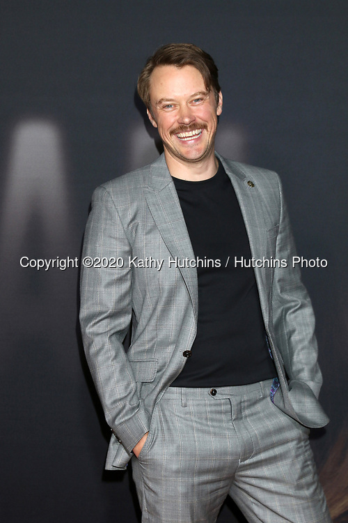 LOS ANGELES - FEB 24: Michael Dorman at the "The Invisible Man" Premiere at the TCL Chinese Theater IMAX on February 24, 2020 in Los Angeles, CA