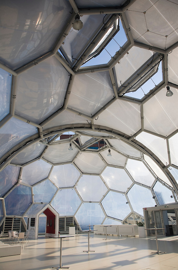 The Floating Pavilion experiment in sustainable architecture and Climate Proof Development, Rotterdam, Netherlands designed by Deltasync and PublicDomain Architects