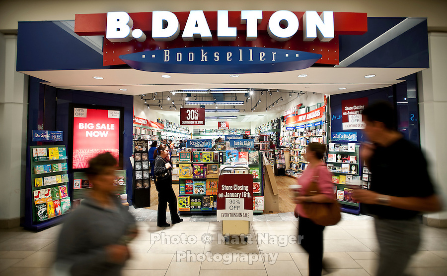 The Laredo, Texas community has voiced its opposition to the closing of the B. Dalton book store, the only book store in Laredo. With over 95 percent of the population as Hispanic Spanish speakers, Laredo ranked the lowest in literacy rates in the 2000 US census. Today there are a number of bi-lingual and dual language classes set up to help students and adults learn english...PHOTOS/ MATT NAGER
