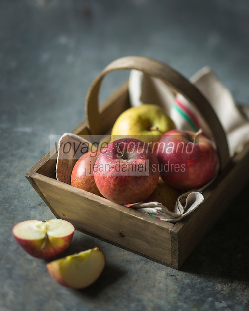 Gastronomie, Pommes // Gstronomy: Apples<br />
- Stylisme : Valérie LHOMME