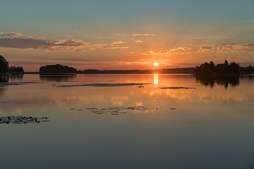 http://Duncan.co/sunrise-over-the-st-lawrence-river/
