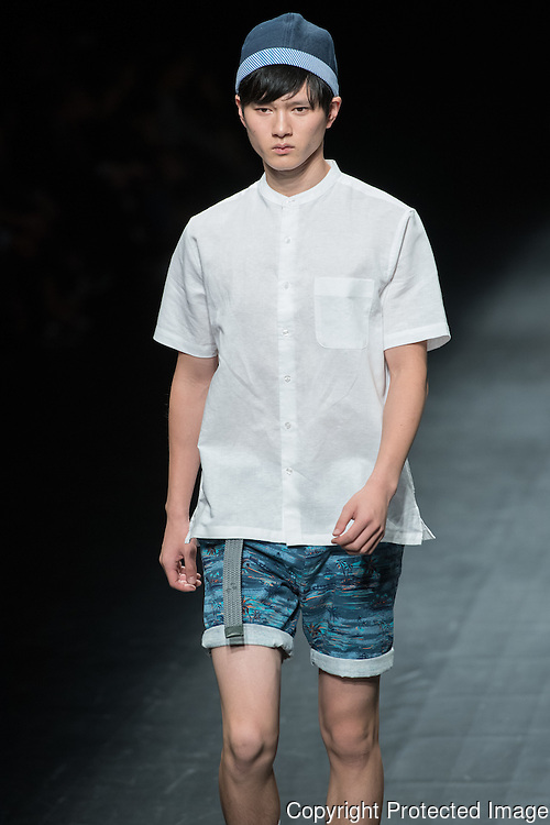OCTOBER 23: A model presents the Bench collection at the Amazon Fashion Week Tokyo’s 2017 Spring/Summer during the Asian Fashion meets Tokyo show under way at Shibuya Hikarie in Tokyo on Oct. 23, 2016. and other locations through 23rd. Nearly 50 fashion brands and companies will hold their shows at several locations through 23rd..23/10/2016-Tokyo, JAPAN