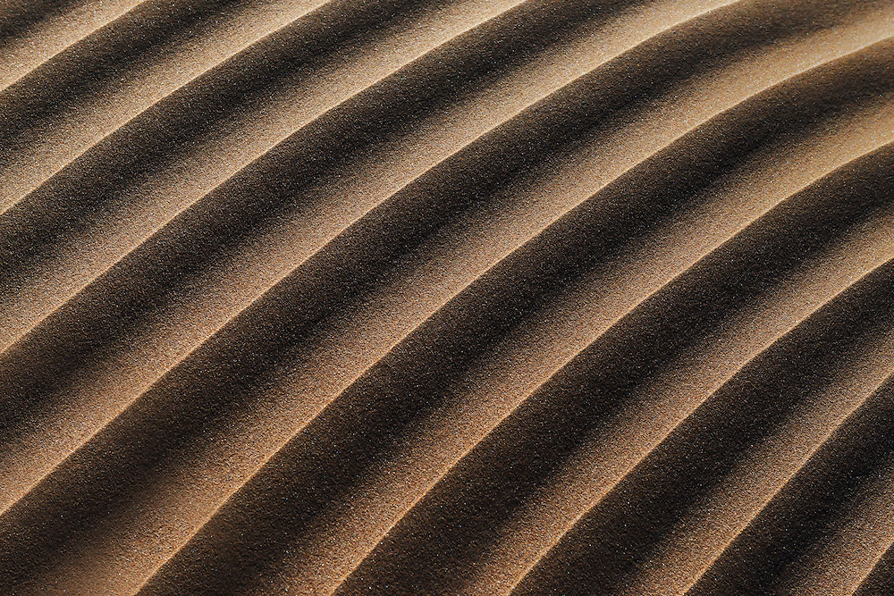 Sand pattern in the dunes at the Lagoon of Khenifiss (Lac Naila), Atlantic coast, Morocco.