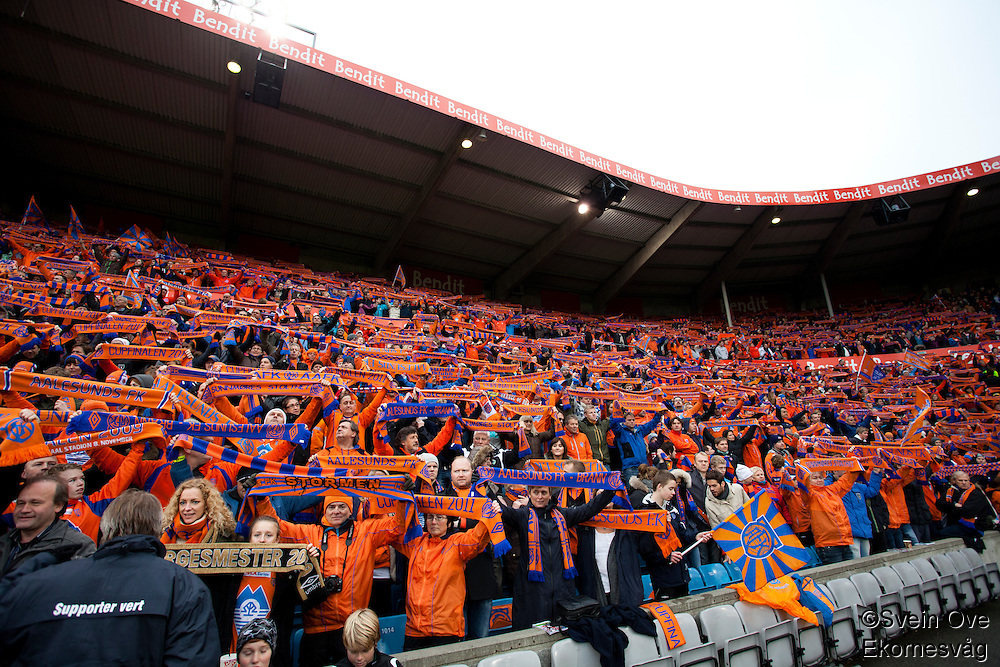 Bilder fra cupfinalen i fotball for menn mellom Brann og Aalesund på Ullevaal Stadion i Oslo søndag ettermiddag.