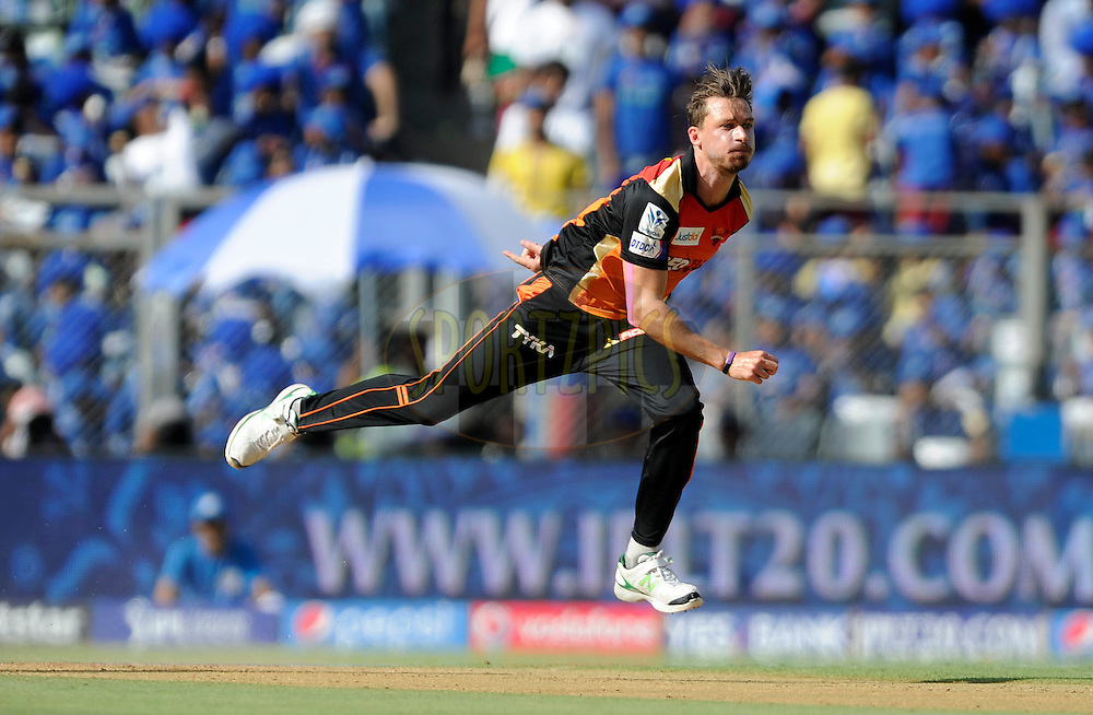 Dale Steyn of Sunrisers Hyderabad bowls during match 23 of the Pepsi IPL 2015 (Indian Premier League) between The Mumbai Indians and The Sunrisers Hyferabad held at the Wankhede Stadium in Mumbai India on the 25th April 2015.<br />
<br />
Photo by: Pal Pillai / SPORTZPICS / IPL