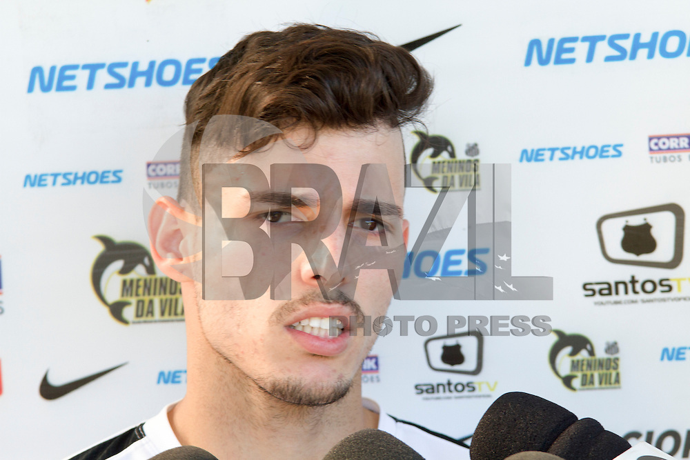 SANTOS, SP, 14.07.2015 - FUTEBOL-SANTOS - Zeca jogador do Santos durante coletiva de imprensa no Centro de Treinamento Rei Pelé nesta terça-feira, 14. (Foto: Flavio Hopp/Brazil Photo Press)