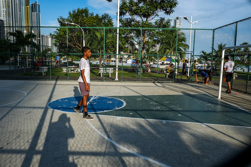 PANAMA CITY / CIUDAD DE PANAMA<br />
Photography by Aaron Sosa.<br />
Cinta Costera, Panama City - Panama 21-12-2014<br />
(Copyright © Aaron Sosa)