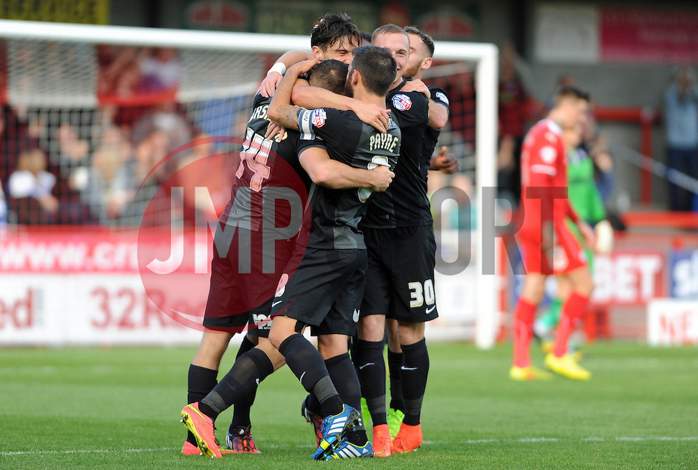 Peterborough United's Conor Washington celebrates scoring his sides fourth goal - photo mandatory by-line David Purday JMP- Tel: Mobile 07966 386802 - 11/10/14 - Crawley Town v Peterbourgh United - SPORT - FOOTBALL - Sky Bet Leauge 1 - London - Checkatrade.com Stadium