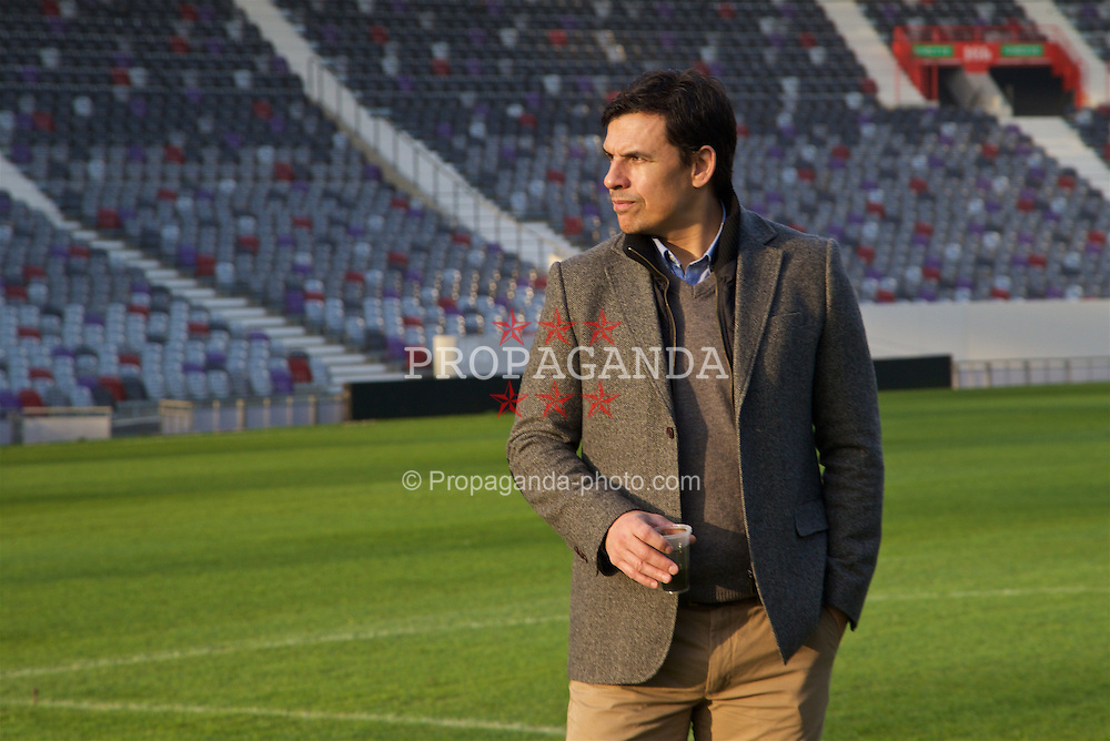 TOULOUSE, FRANCE - Tuesday, January 26, 2016: Wales' manager Chris Coleman during a visit to the Stadium de Toulouse on an inspection visit ahead of the UEFA Euro 2016 Tournament. (Pic by David Rawcliffe/Propaganda)