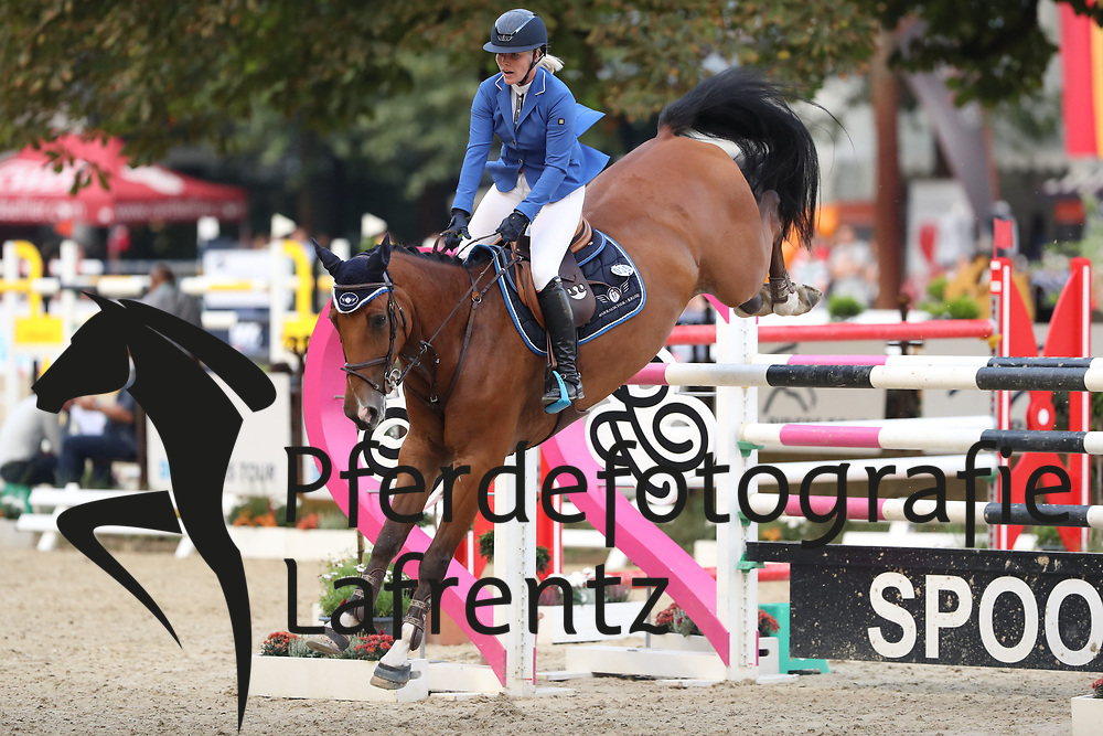 Kruse, Elisabeth (GER) Conloubet<br />
Paderborn - Paderborn Challenge 2016<br />
© www.sportfotos-lafrentz.de