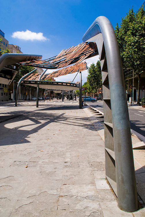 Pergolas. Avenida Icaria. Barcelona. Miralles y Pinos Architects