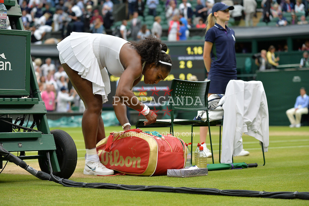 LONDON, ENGLAND - Monday, July 4, 2016: Serena Williams (USA) during the Ladies' Single 4th Round match on day eight of the Wimbledon Lawn Tennis Championships at the All England Lawn Tennis and Croquet Club. (Pic by Kirsten Holst/Propaganda)