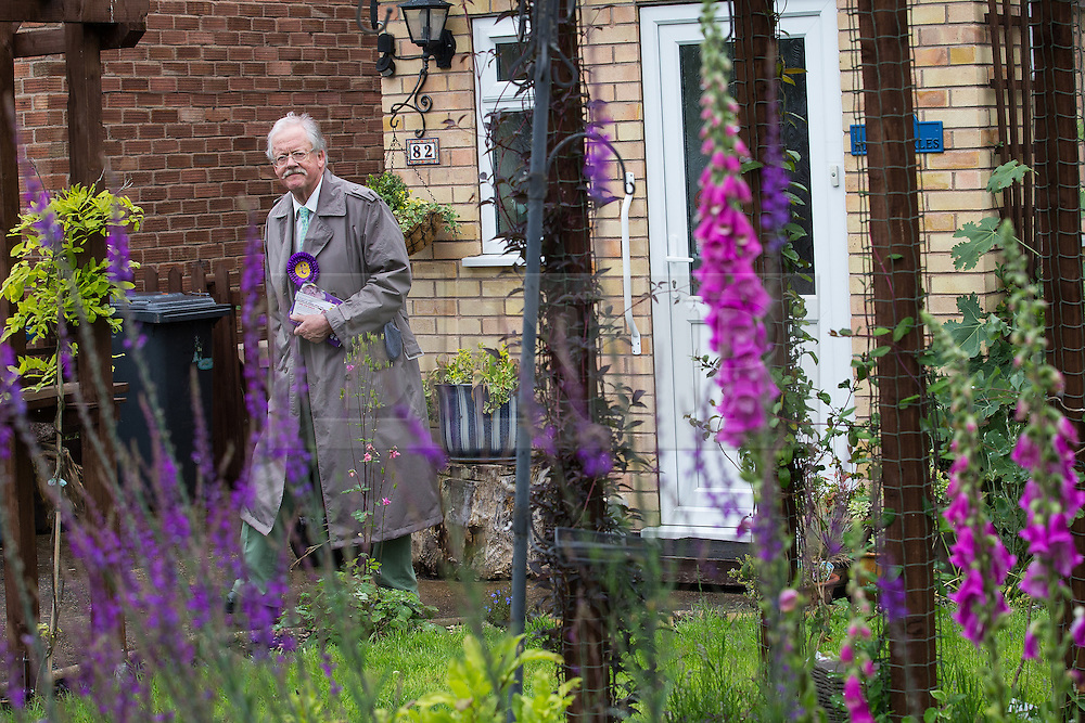 © Licensed to London News Pictures . 04/06/2014 . Bingham , Nottinghamshire , UK . UKIP candidate ROGER HELMER out knocking doors in Bingham today (Wednesday 4th June 2014) ahead of the Newark by-election tomorrow (Thursday 5th June 2014) . Photo credit : Joel Goodman/LNP