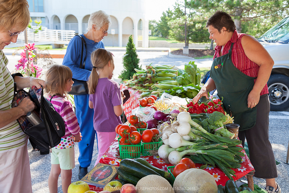 Fresh, local produce at a farmers' market.
