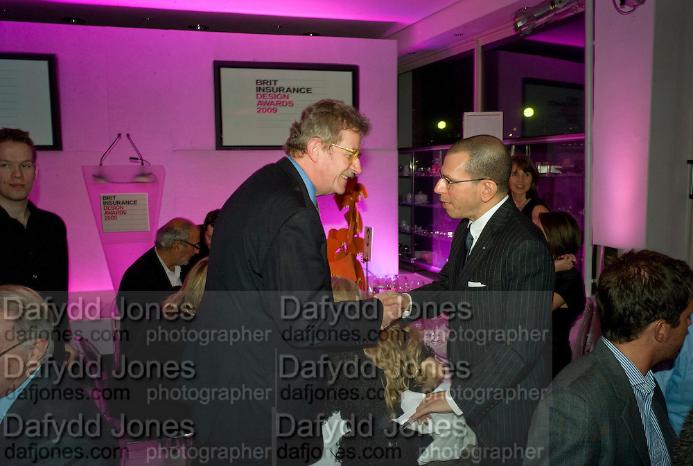 SIR CHRISTOPHER FRAYLING; JONATHAN NEWHOUSE, brit Insurance Design Awards 2009. Design Museum. London. 18 March 2009. *** Local Caption *** -DO NOT ARCHIVE-© Copyright Photograph by Dafydd Jones. 248 Clapham Rd. London SW9 0PZ. Tel 0207 820 0771. www.dafjones.com.<br />
SIR CHRISTOPHER FRAYLING; JONATHAN NEWHOUSE, brit Insurance Design Awards 2009. Design Museum. London. 18 March 2009.