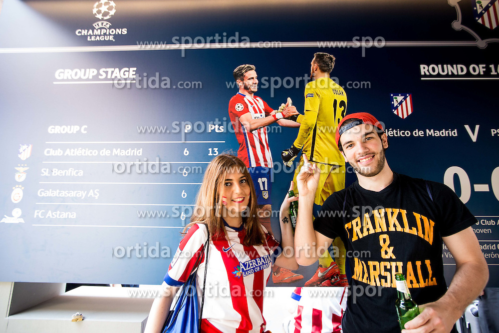Jan Oblak's Fans in the city centre prior to the football match between Real Madrid (ESP) and Atlético Madrid (ESP) in Final of UEFA Champions League, on May 28, 2016 in Doumo, Milan, Italy. Photo by Vid Ponikvar / Sportida